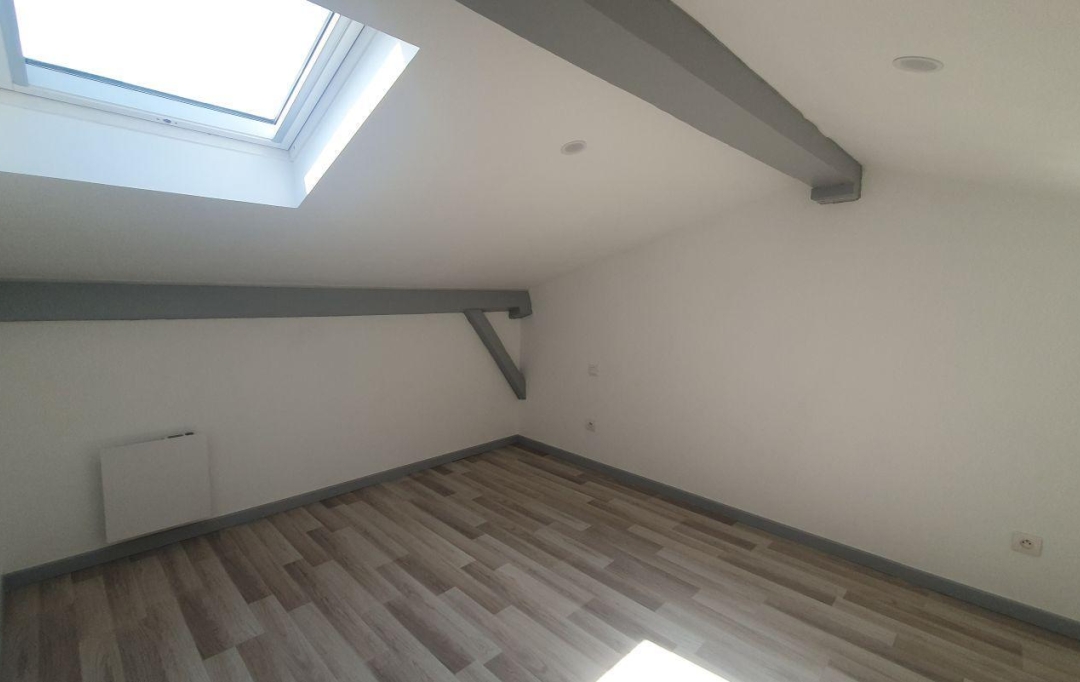 Annonces FOIX : Apartment | SAINT-JEAN-DE-VERGES (09000) | 46 m2 | 560 € 